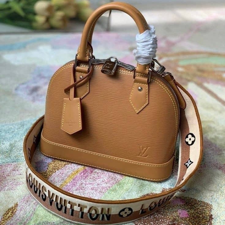 Women’s handbag - House of Naya