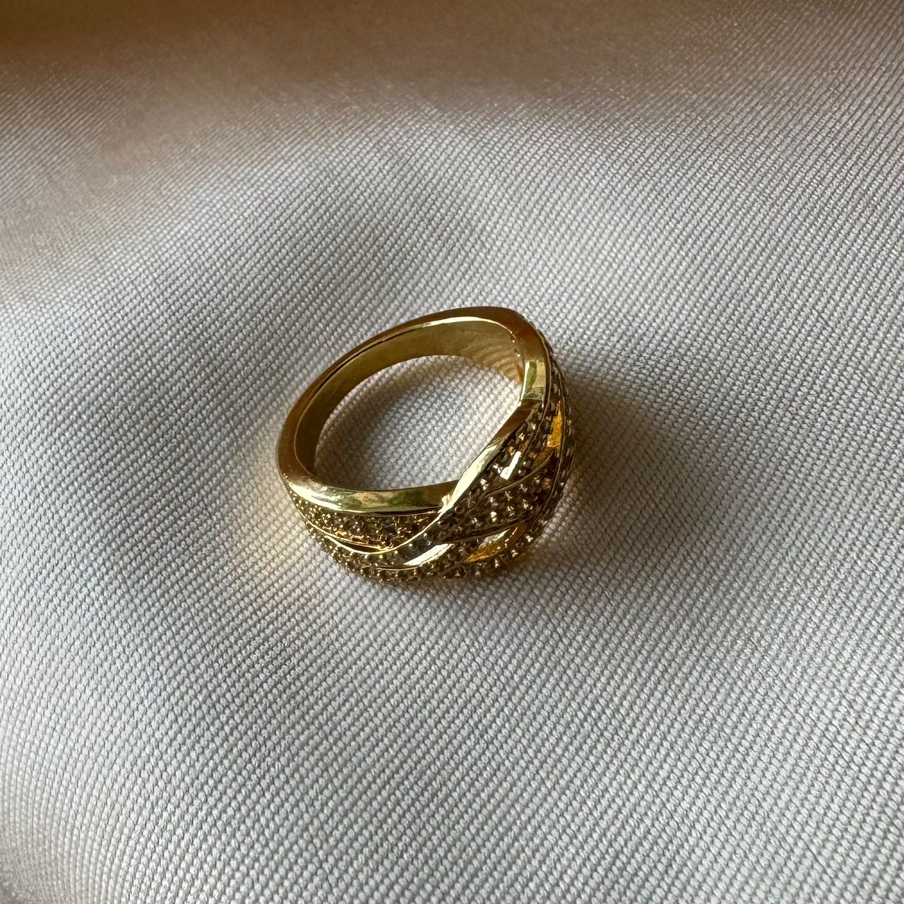 Ring 003 - House of Naya