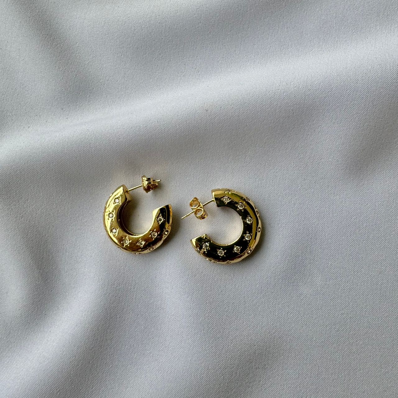 earring 124