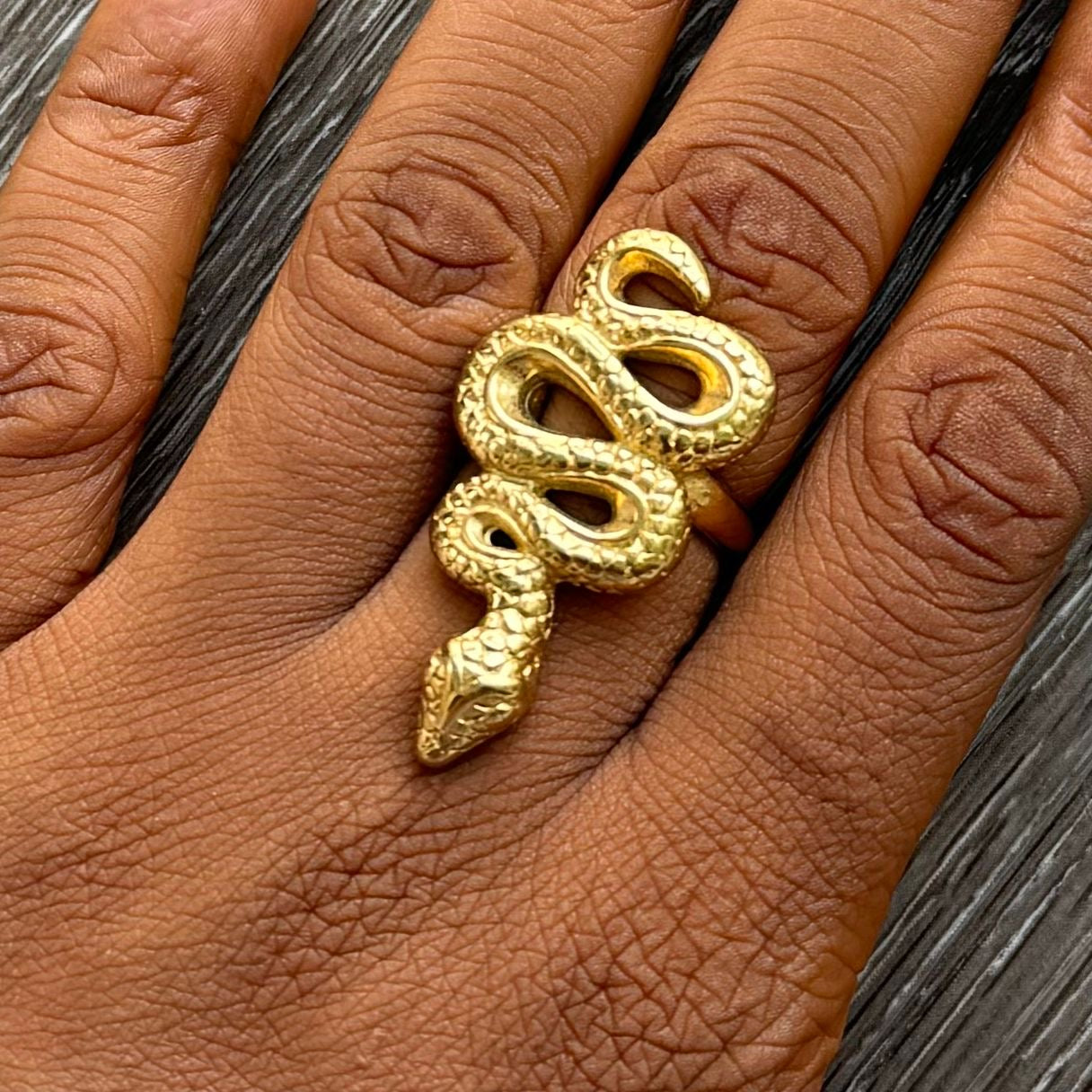 Non tarnish steel ring