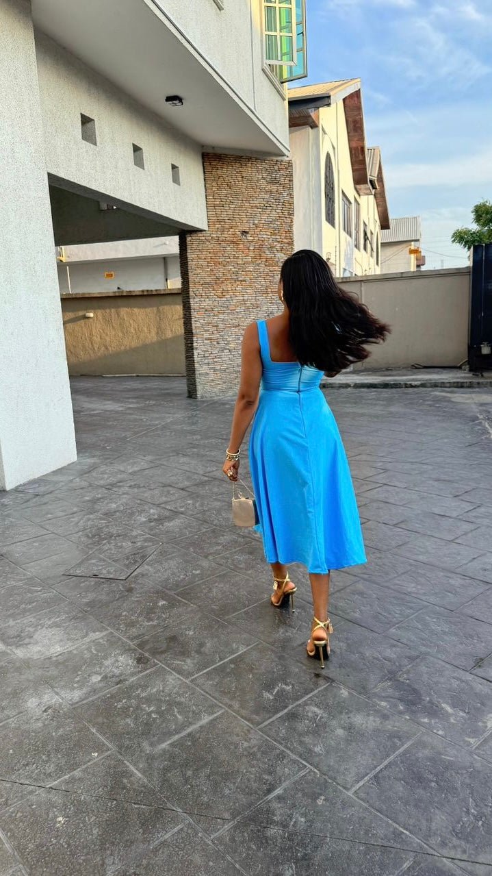 Taylor crepe dress midi - House of Naya