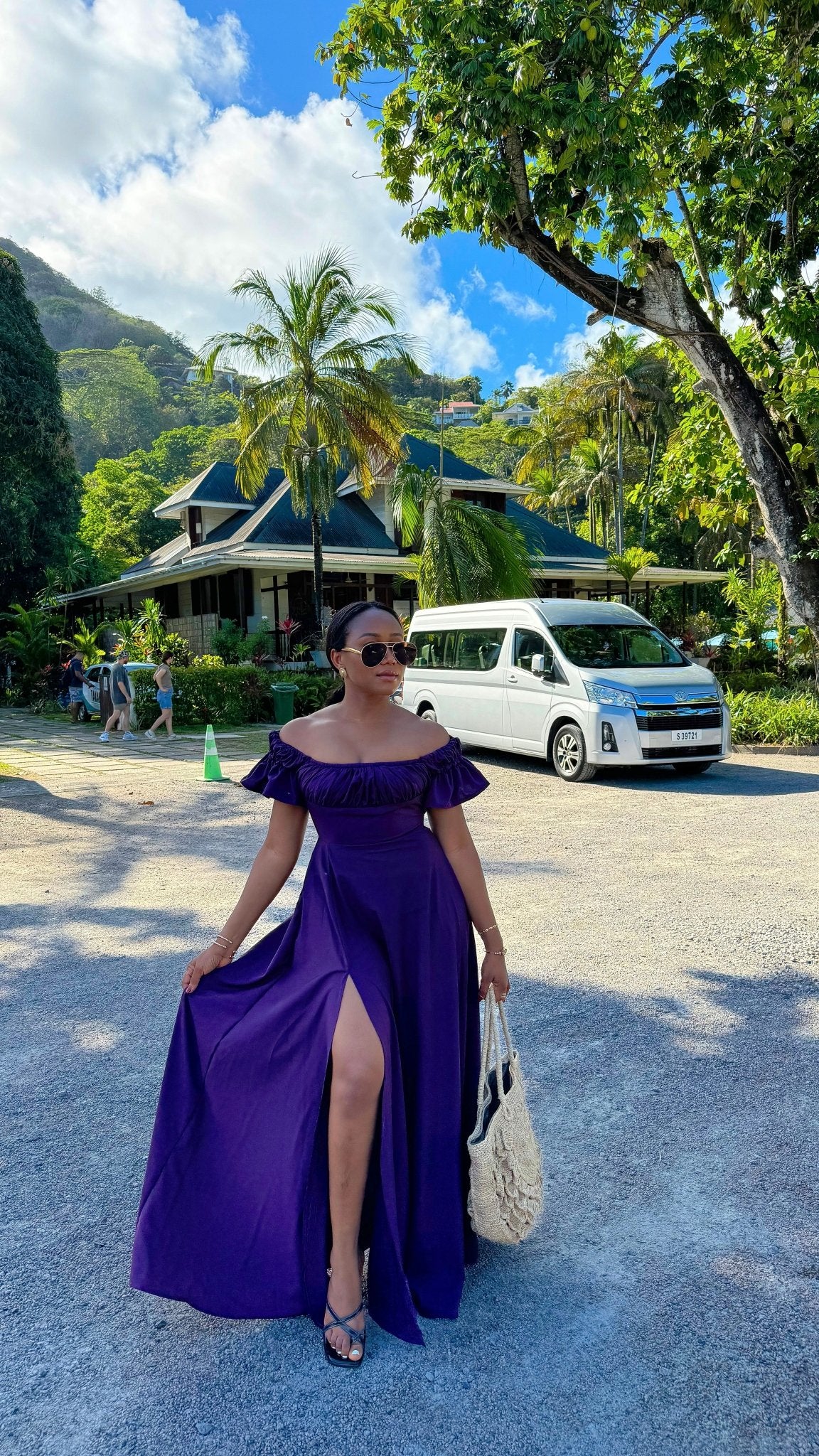 Promise crepe dress - House of Naya