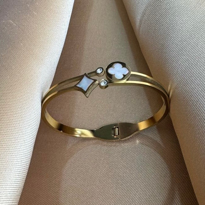 Non tarnish necklace