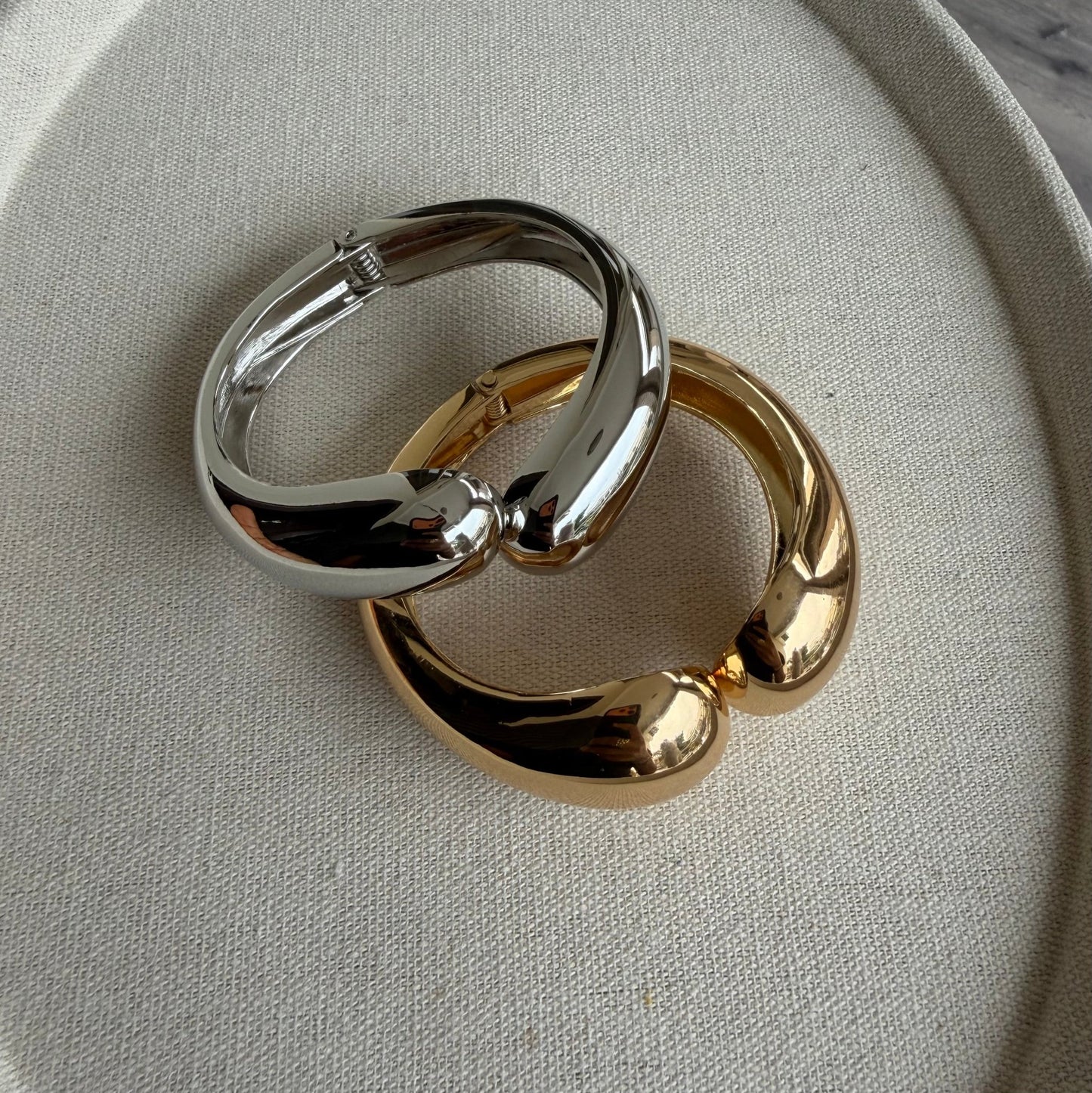 Non tarnish bracelet/bangle - House of Naya