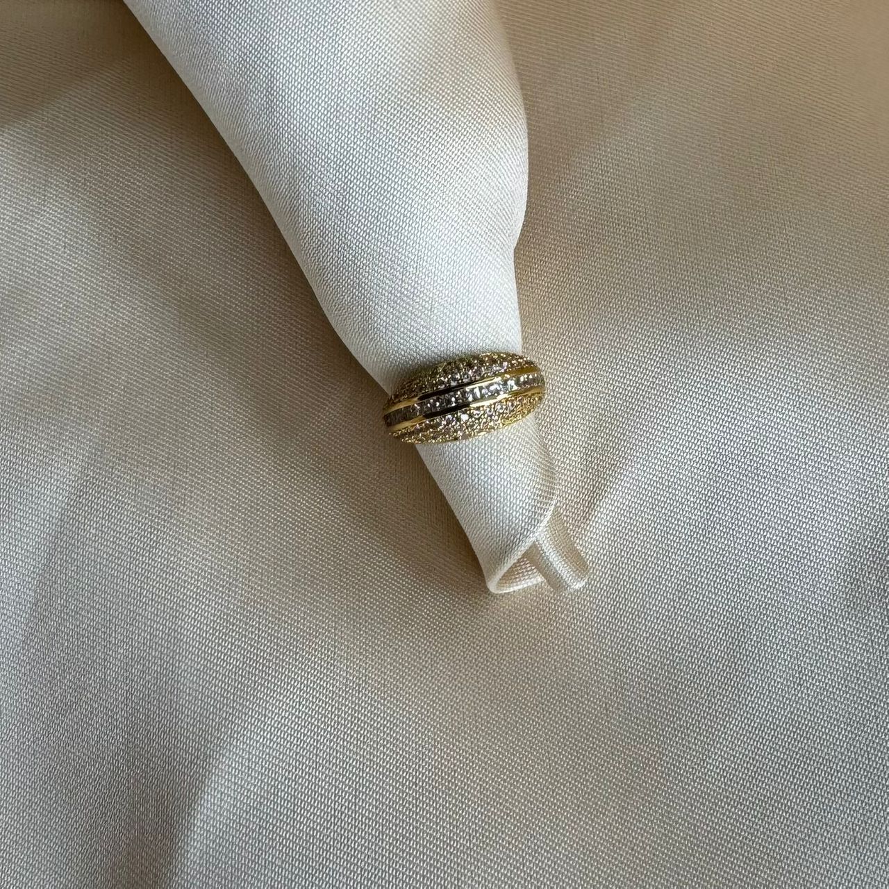 Ring 043 - House of Naya