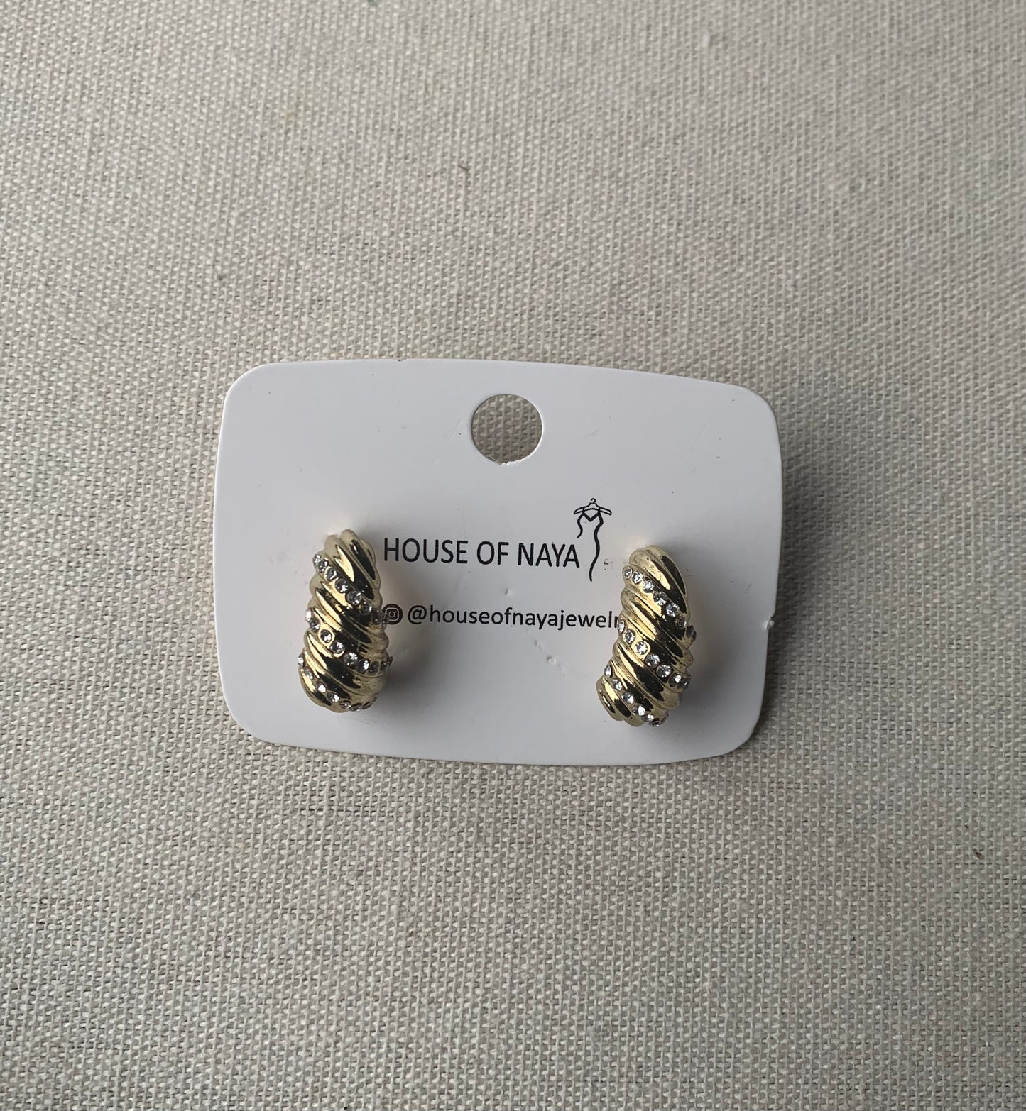 Non tarnish earring