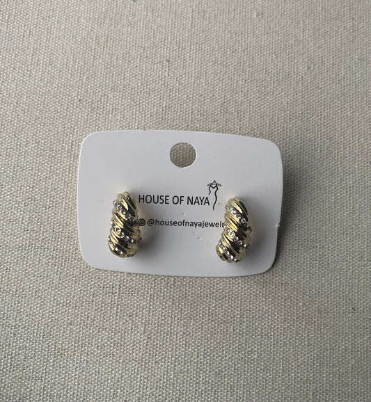Non tarnish earring