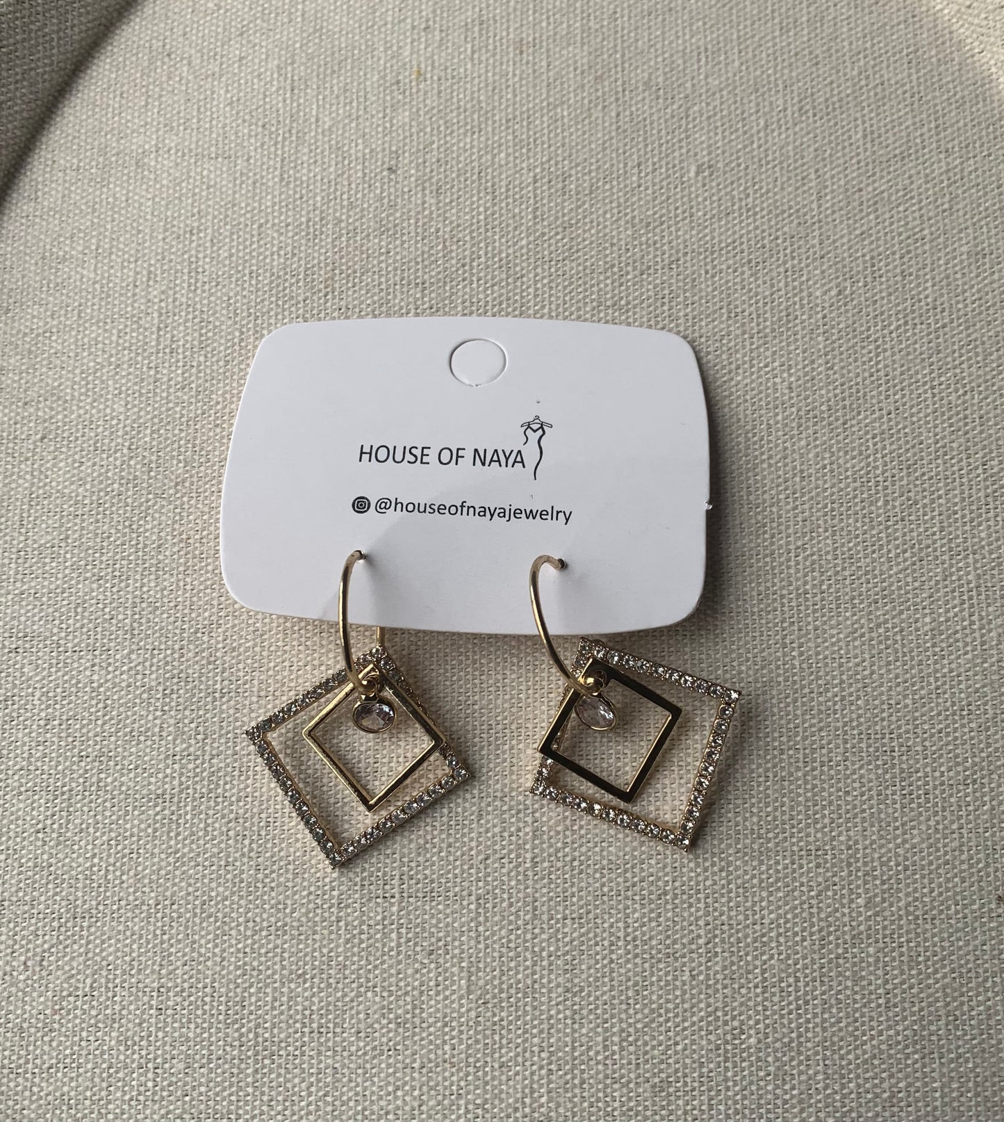 Non tarnish earring
