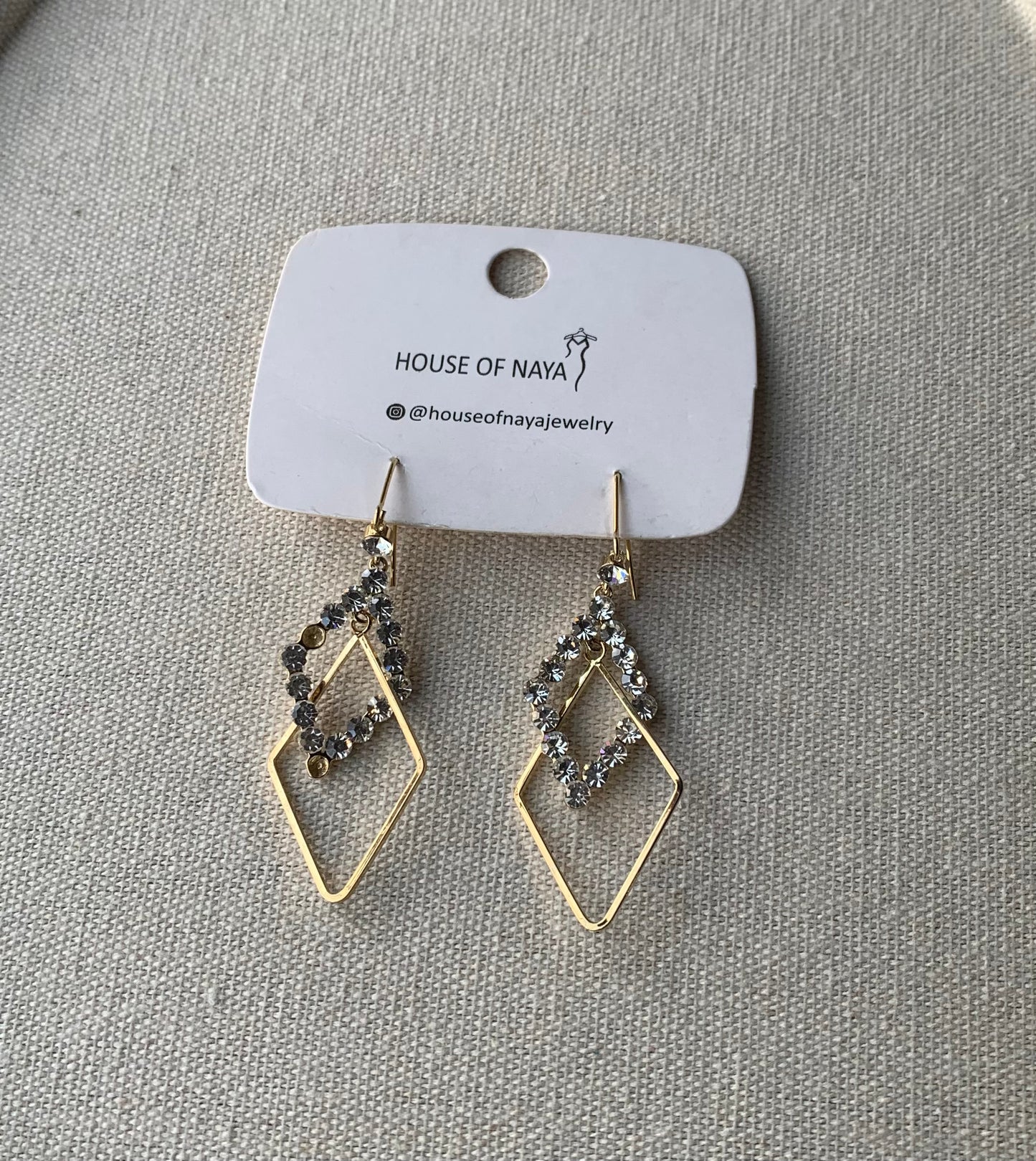 Non tarnish earring