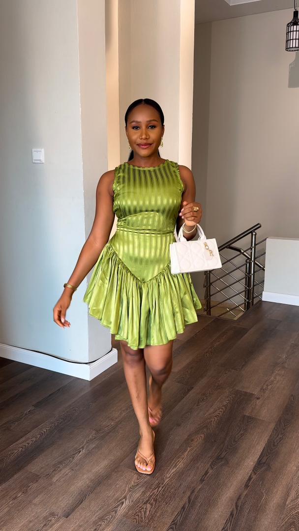 Lara crepe dress (ready to wear )